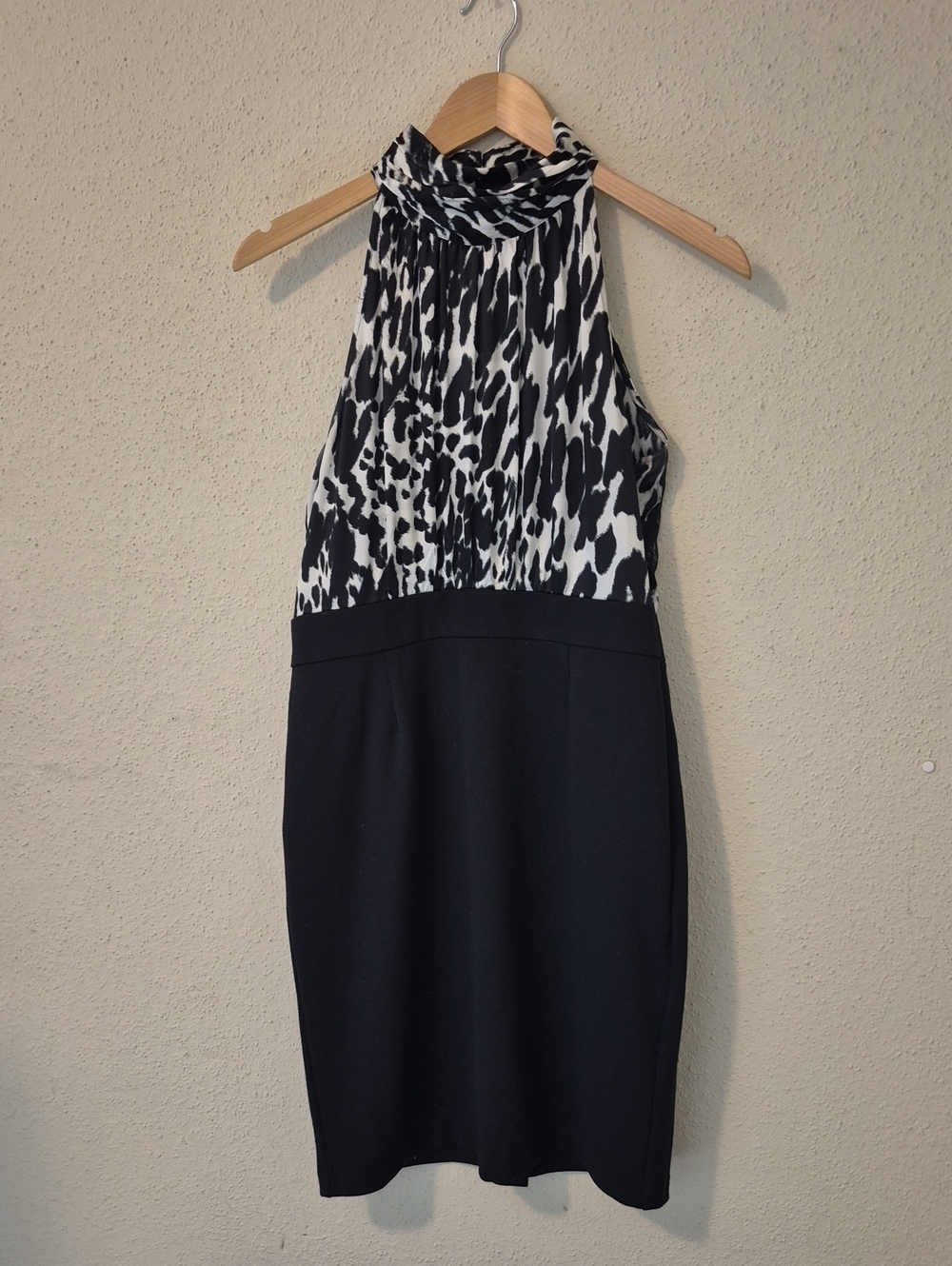 New York & Company Black & White One-Shoulder Animal-Print Sheath Dress